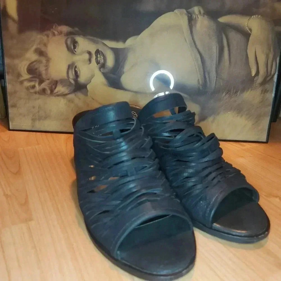 Charles David |  Leather Strappy Mules Slides - Picture 3 of 11